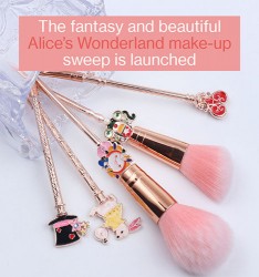 Flawless Lighting Fashion:  The fantasy and beautiful Alice’s Wonderland make-up sweep is launched~